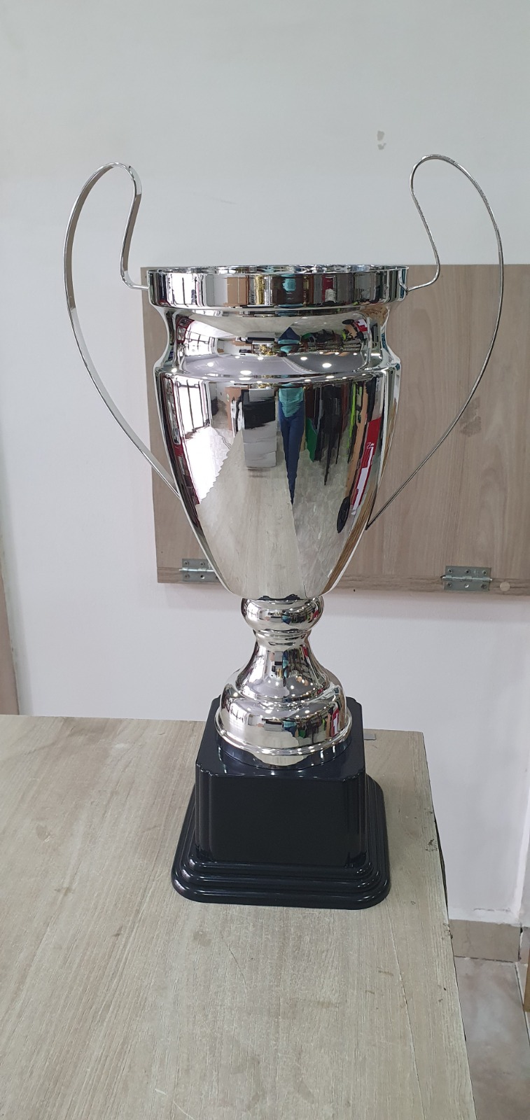 Copa metalica