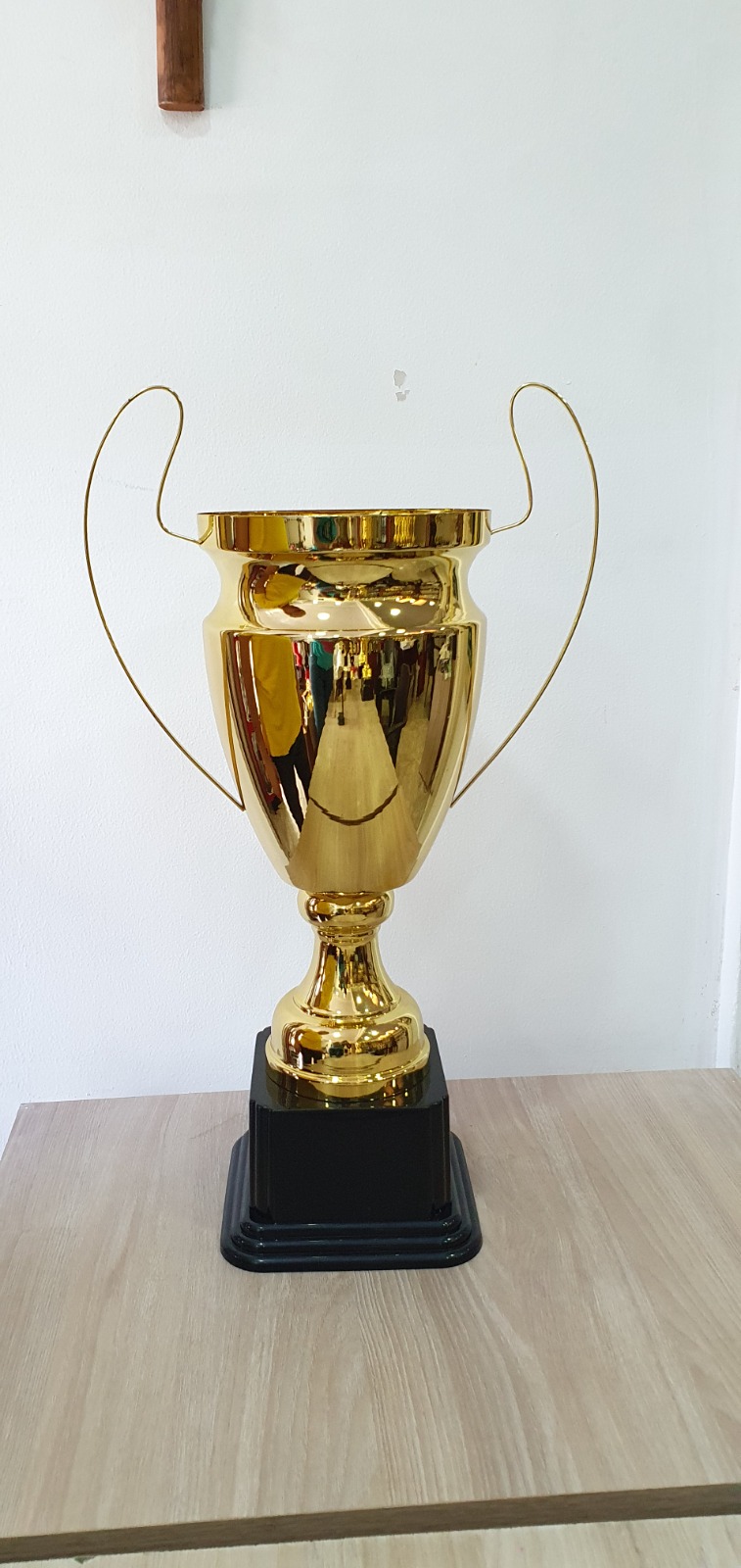 Copa metalica