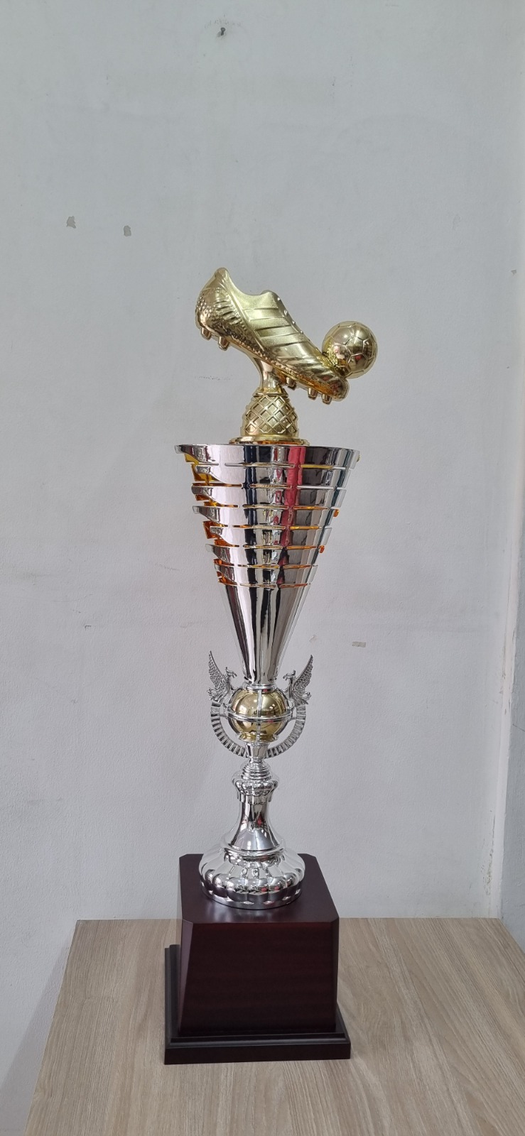 Copa metalica